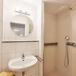 Gaestehaus Schiff בית נופש